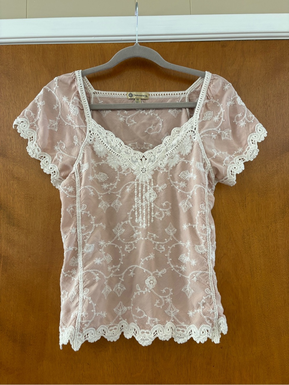 Democracy light pink  Lace-Trim Blouse sz XS worn once for a couple of hours